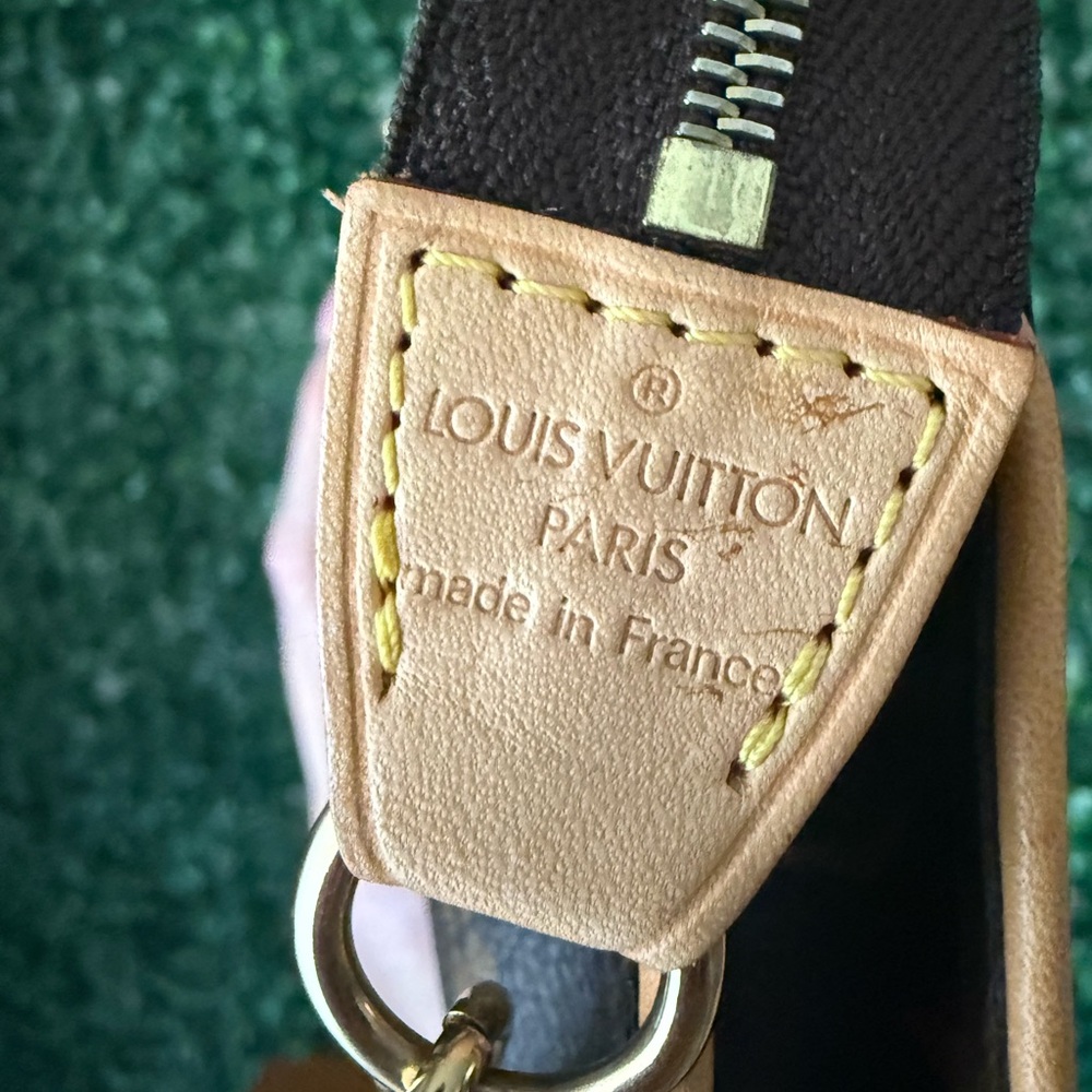 Louis Vuitton Sophie Brown Monogram Clutch / Pochette / Crossbody Bag Authentic - Picture 6 of 14